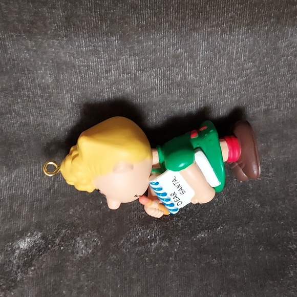 Hallmark Ornament 1996 Sally from Peanuts gang - Picture 7 of 11